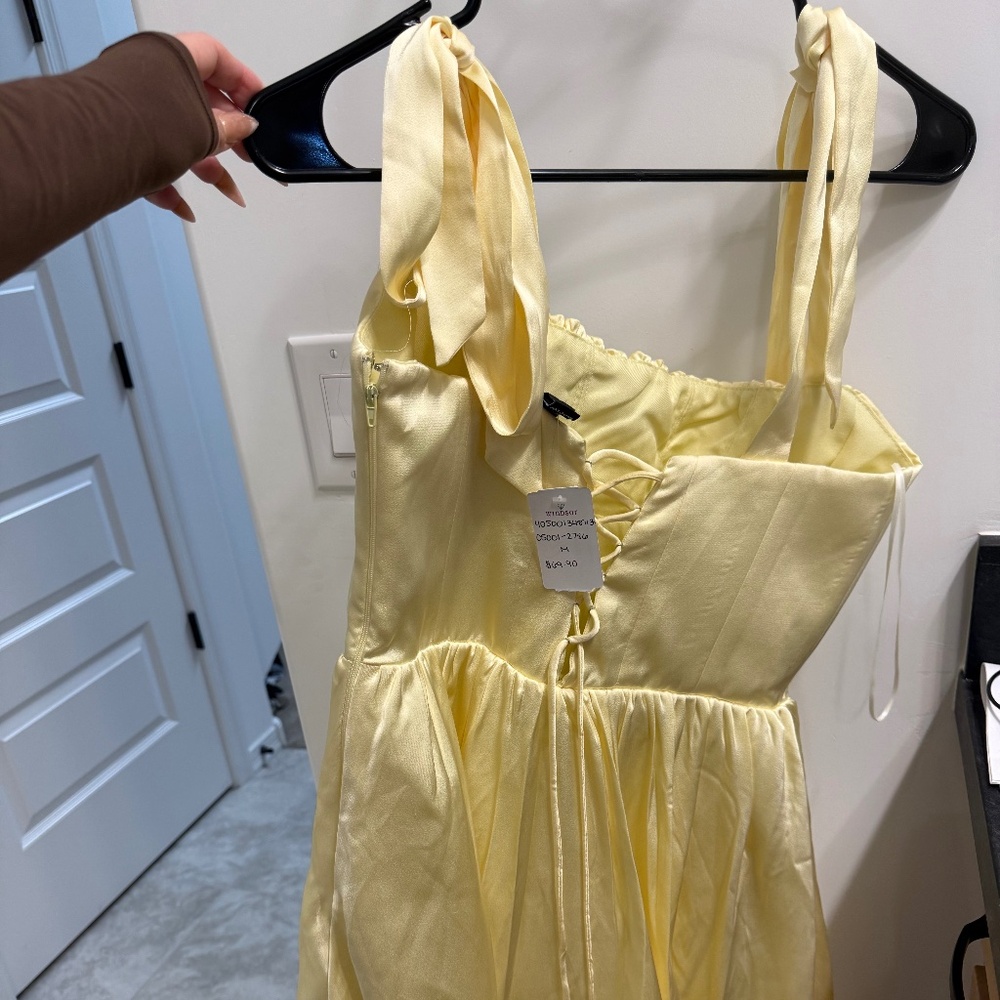 Yellow Windsor Dress Small
